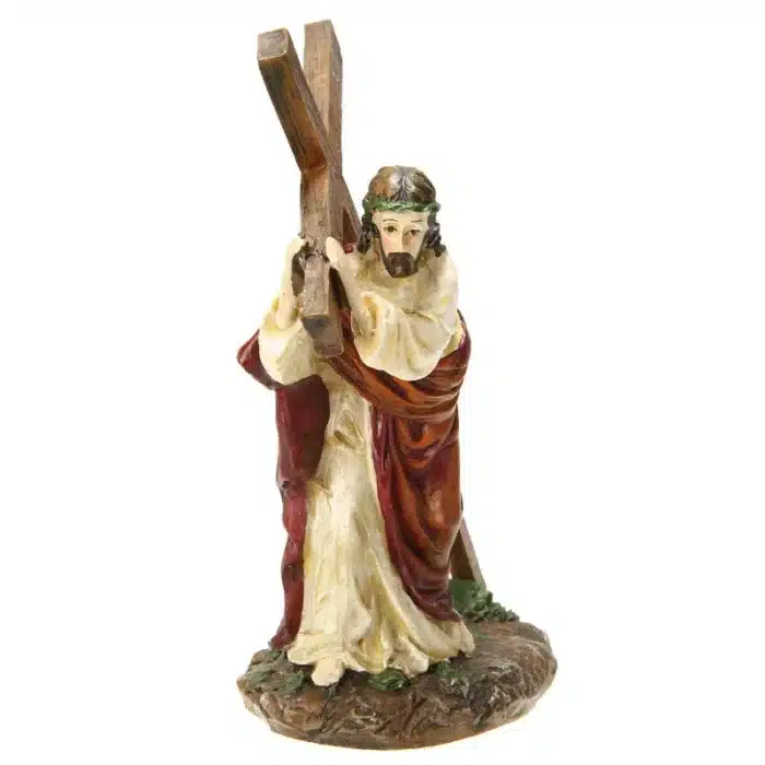 Statue Jesus portant la croix 1