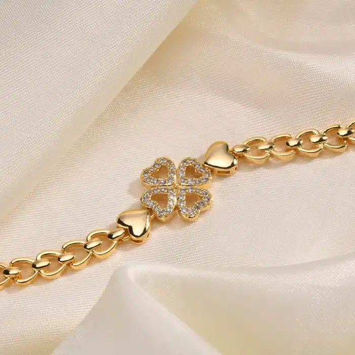 Bracelet femme 4 cœurs 4