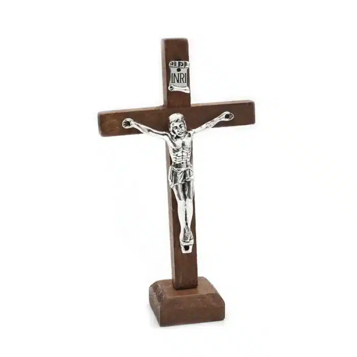 Crucifix en bois 5