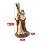 Statue Jesus portant la croix 4